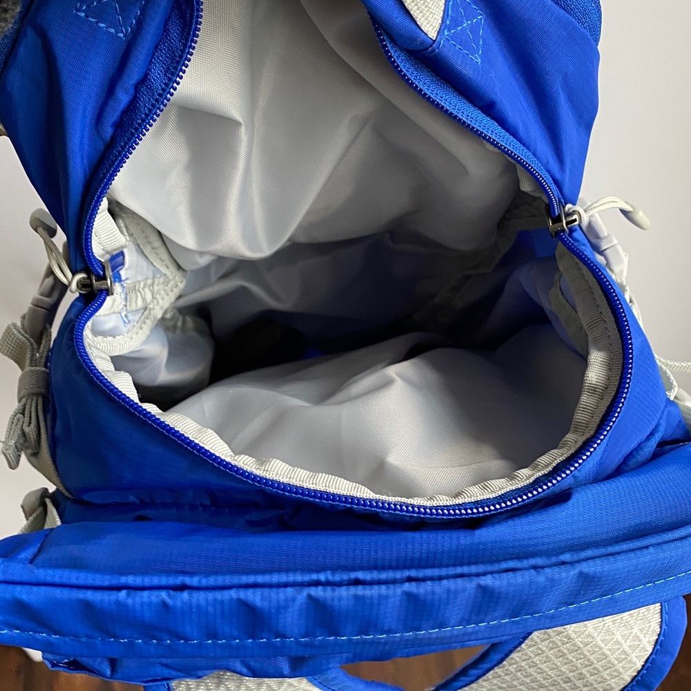 Columbia Shadow Falls Hydration Back Pack Hiking … - image 3